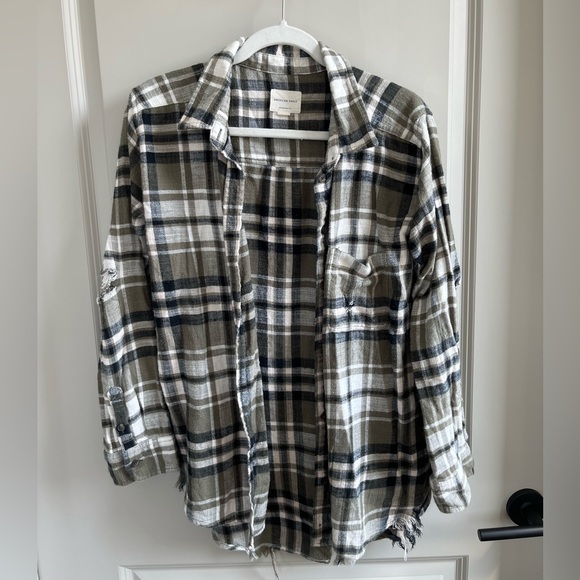 Women’s American Eagle Boyfriend Flannel - Picture 1 of 2